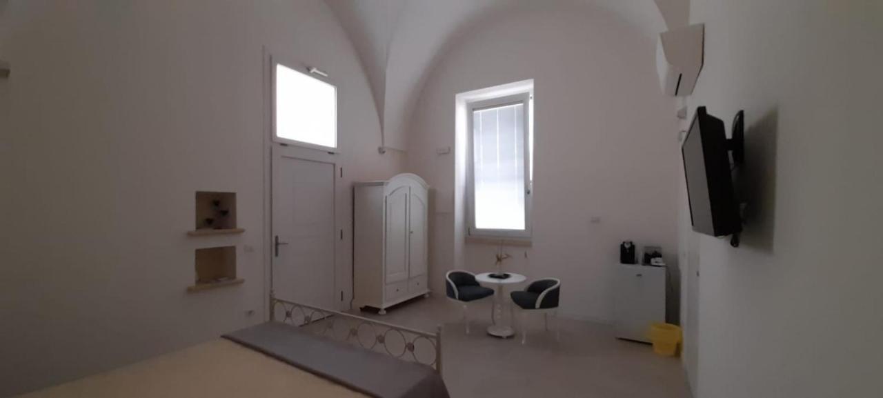 Casa Vacanze Laura S/C Lecce Buitenkant foto